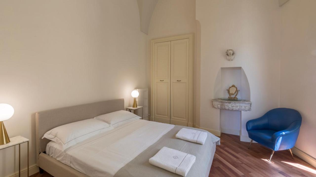 Palazzo Acquaviva - Il Giardino Sospeso Apartment เลชเช ภายนอก รูปภาพ