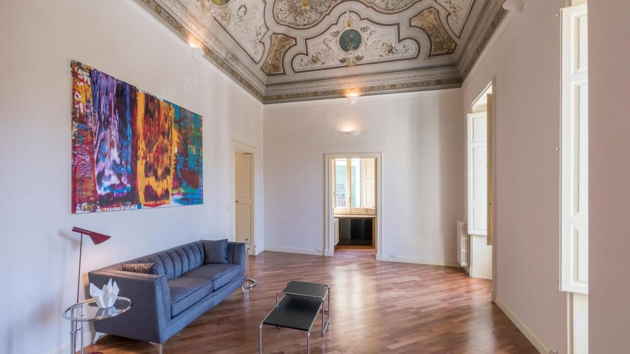 Palazzo Acquaviva - Il Giardino Sospeso Apartment เลชเช ภายนอก รูปภาพ